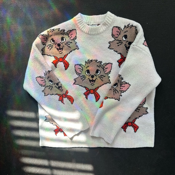 Bershka Aristocat Sweater - Picture 1 of 3